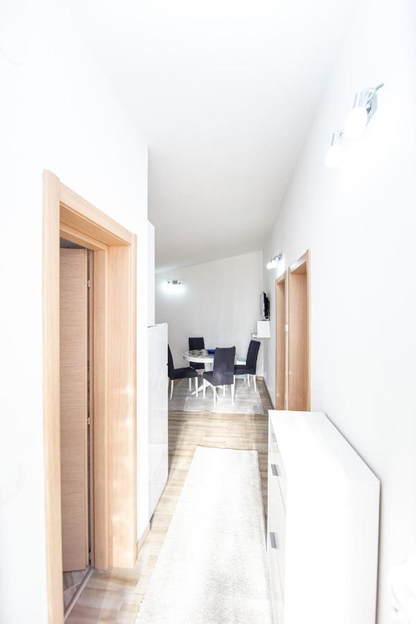 Lana Apartment Prčanj Exterior foto