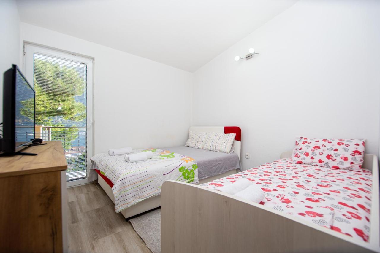 Lana Apartment Prčanj Exterior foto